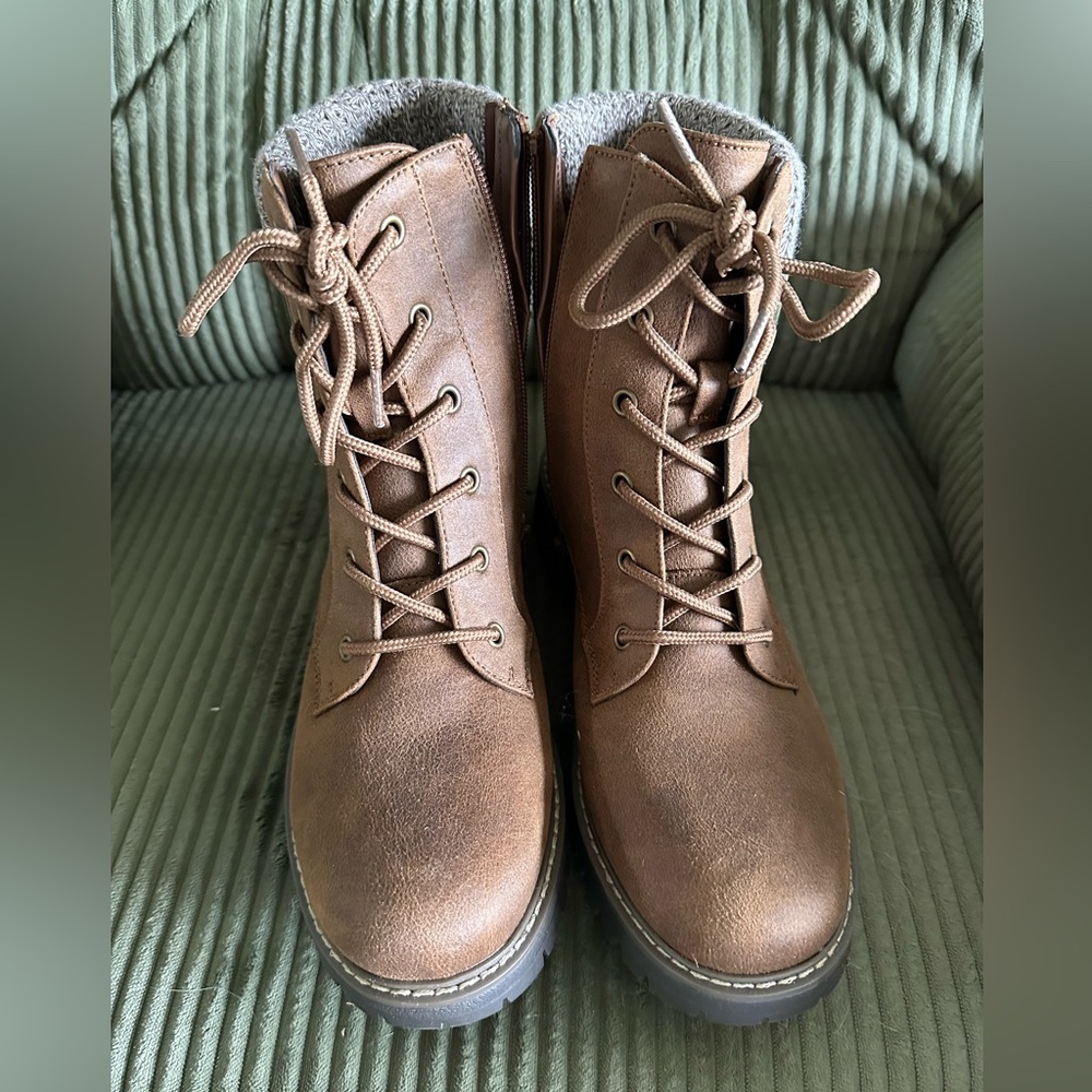 Cliffs size 10 Boots